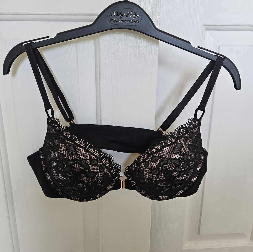 SOMA Embraceable Front-Close Push-Up Bra with Lace
